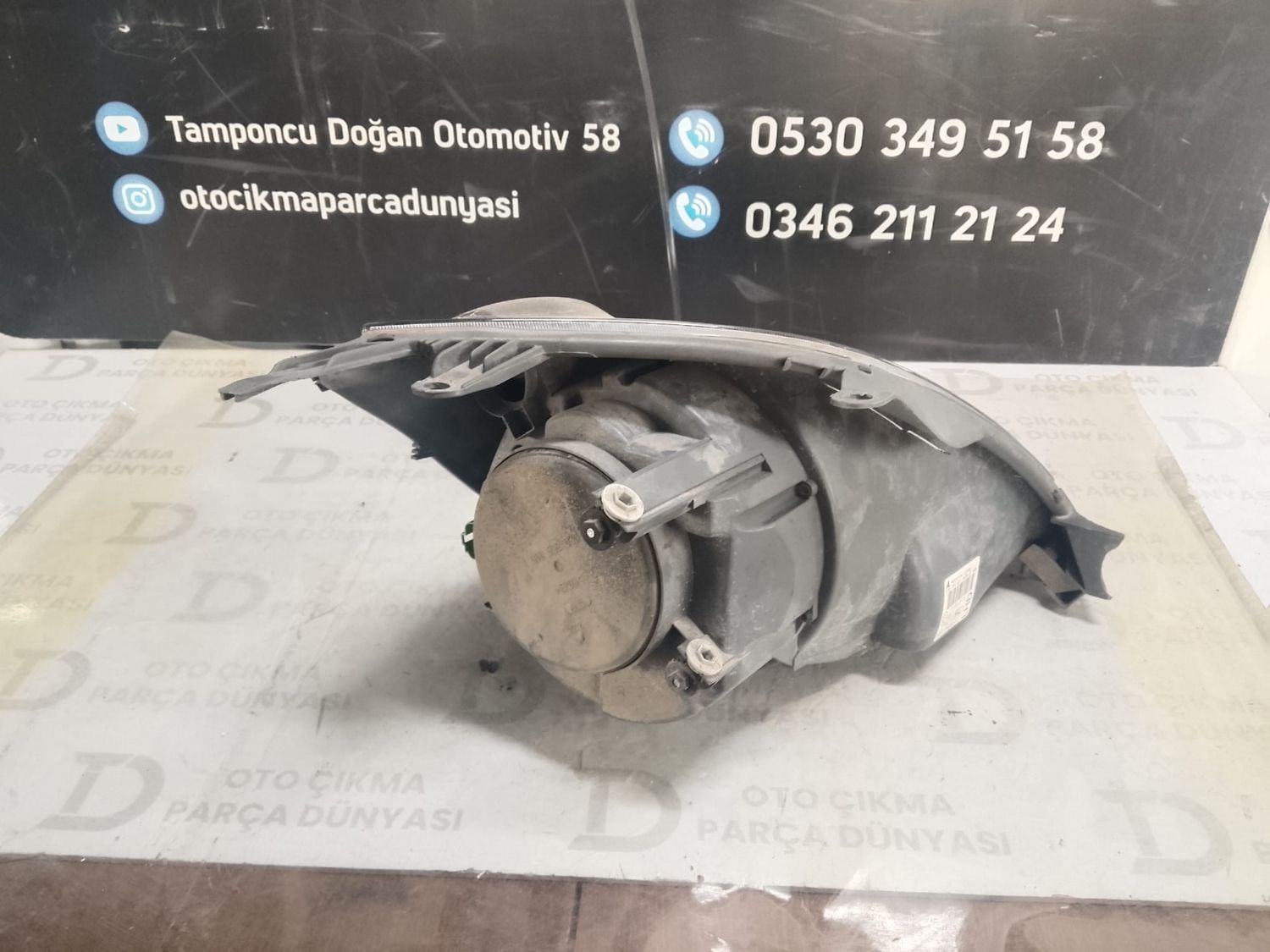 FORD F�ESTA SOL �N FAR 04-09